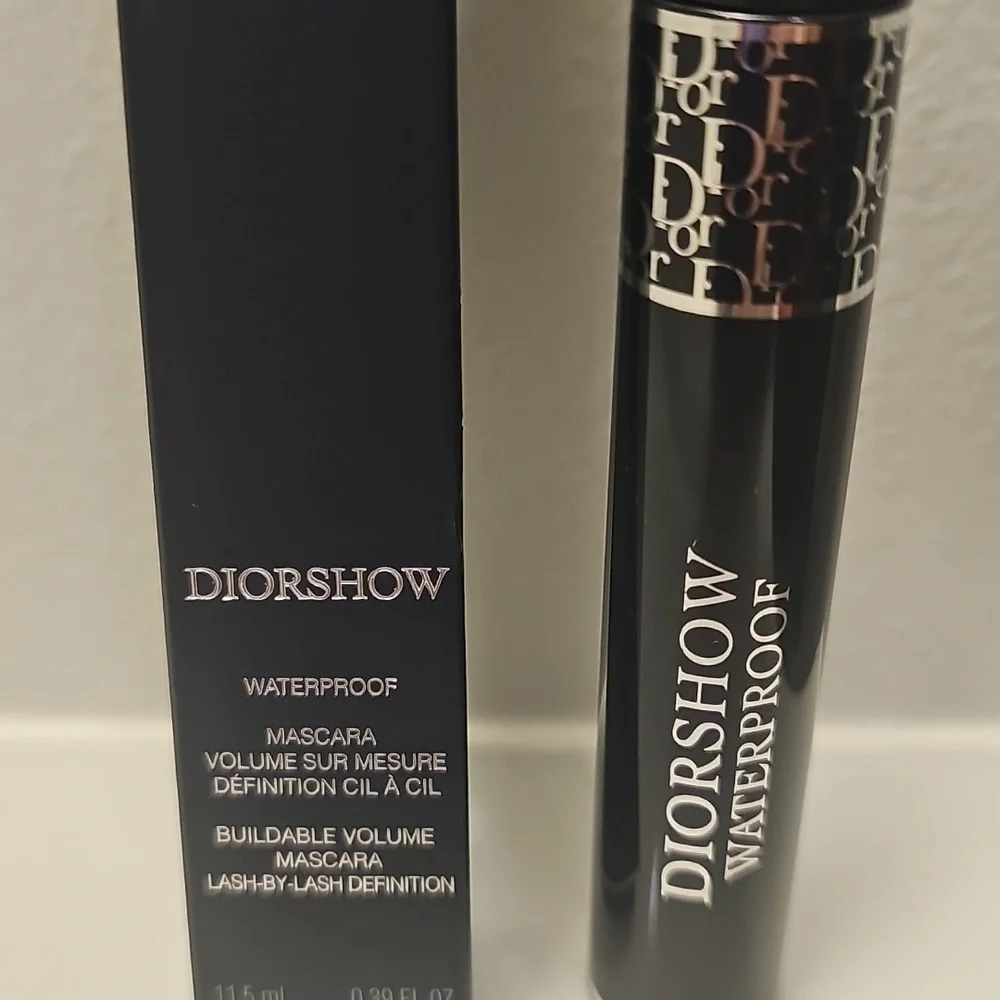 Dior Diorshow Waterproof Buildable Volume Mascara - Noir/Black 090. New, Unused.